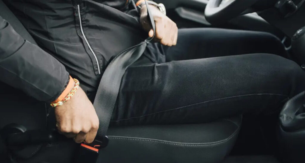Who Is Required To Wear A Seat Belt In Hawaii