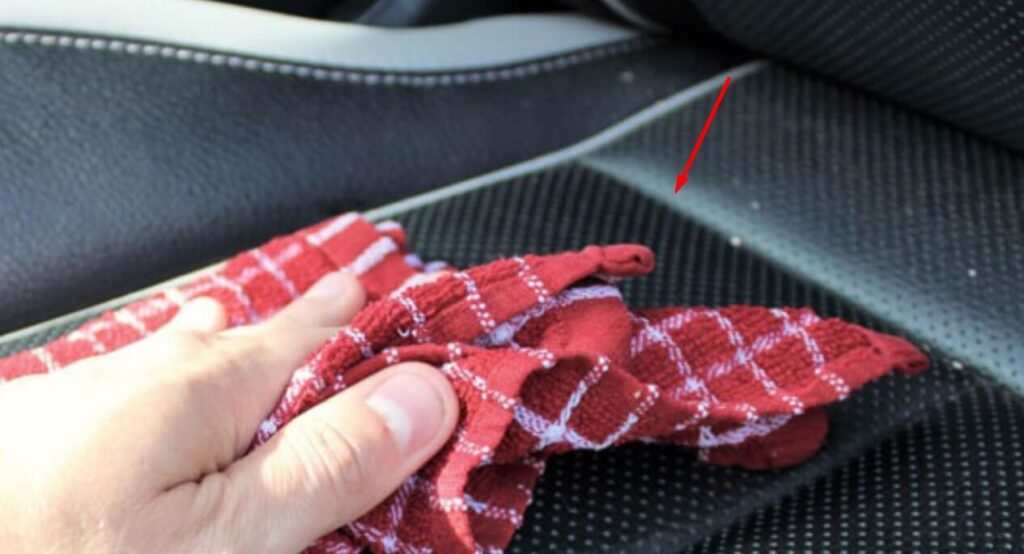 How Do You Get Wrinkles Out of Cloth Car Seats