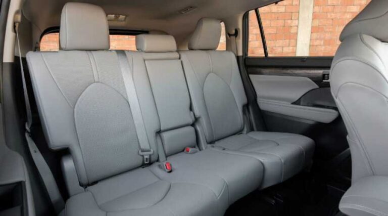 How Many Seats In A Toyota Highlander | Psycho Autos