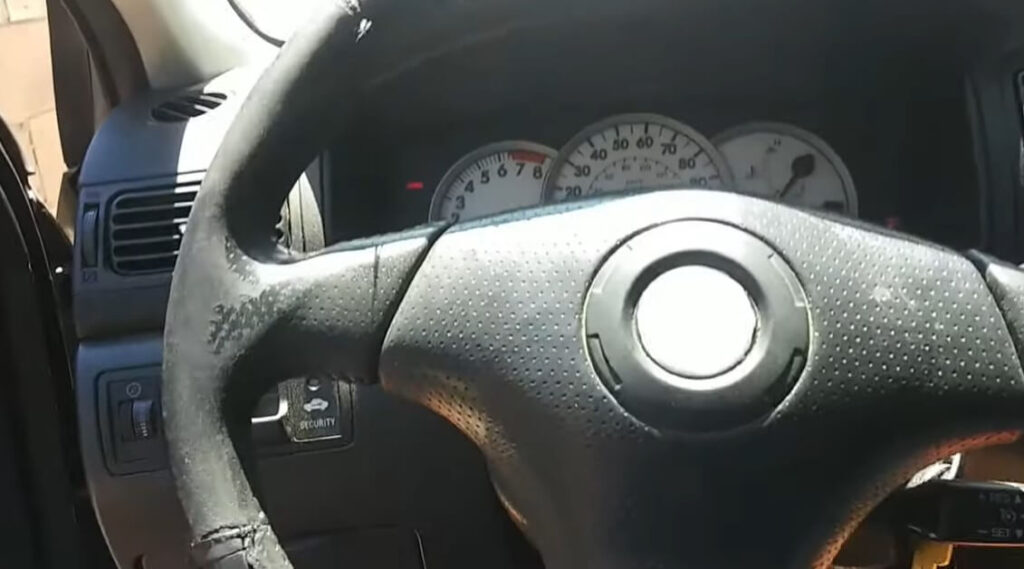 Car horn goes off when connecting battery