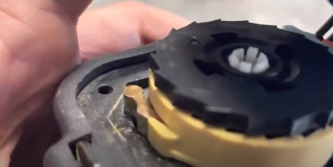 Jeep JK Seat Belt Won't Release What To Do? Psycho Autos