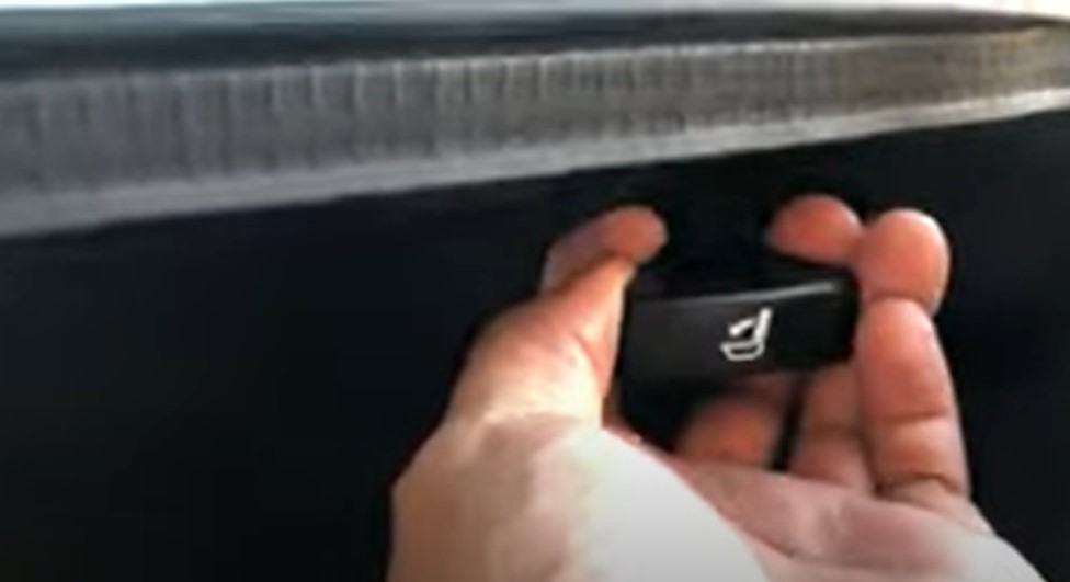 Honda Accord 2023 back seat fold down