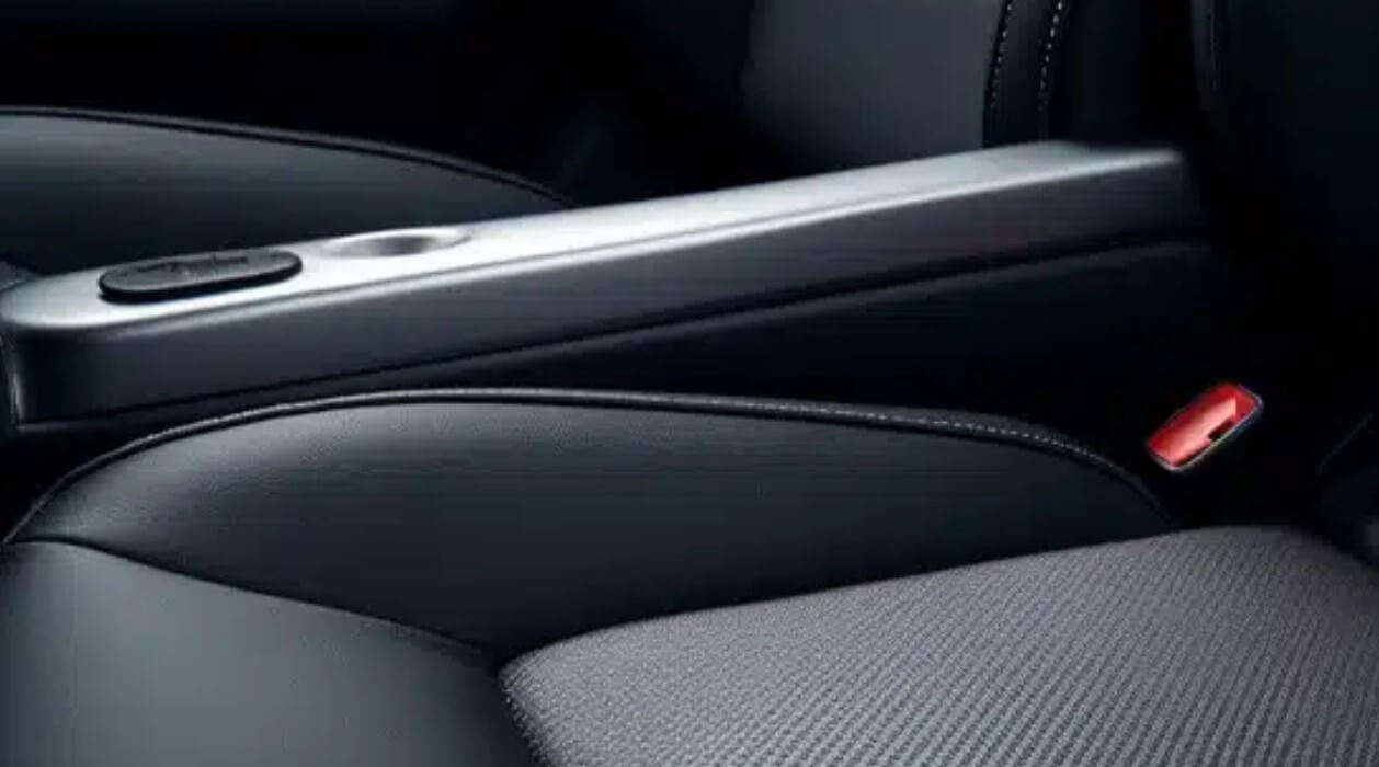 Why Is My Seat Belt Light Flashing When Buckled?