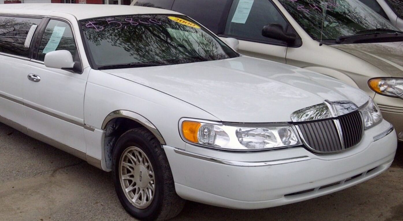 Limousine Seating How Many Seats In A Limo? Psycho Autos