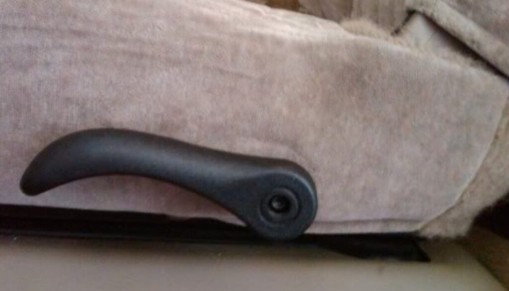 S10 Seat Won't Recline