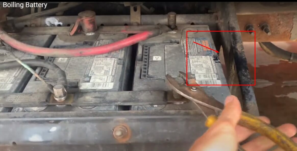 Smoke Signals︱Why Is My Car Battery Smoking? Psycho Autos