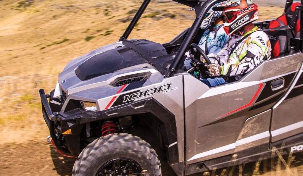 Does the Polaris General Come in a 4 Seater