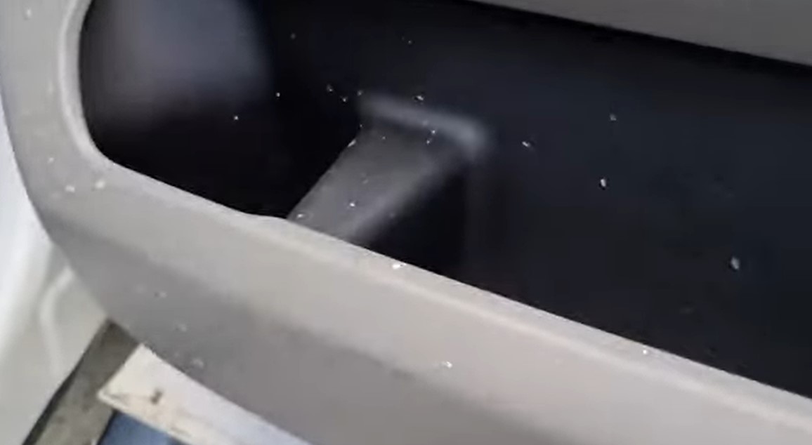 How To Remove Paint From A Car Seat In 5 Safe Steps