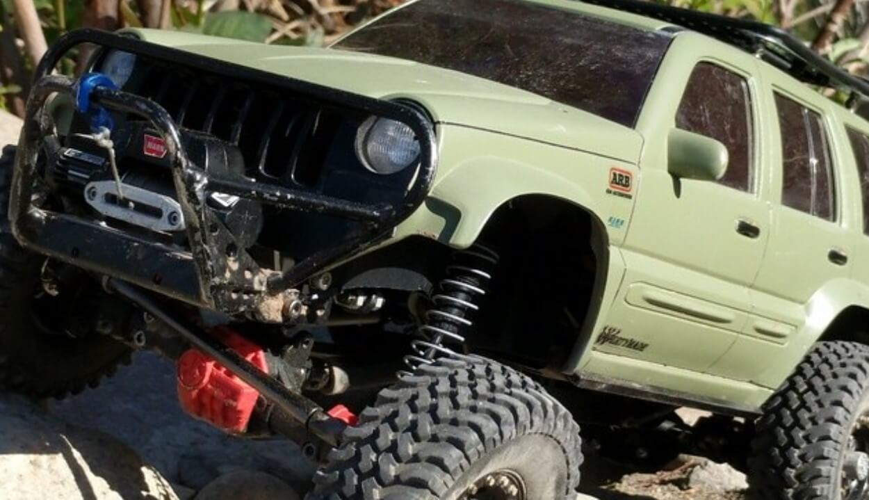 Solid Axle Swap Jeep Liberty ┃ Breaking Boundaries!