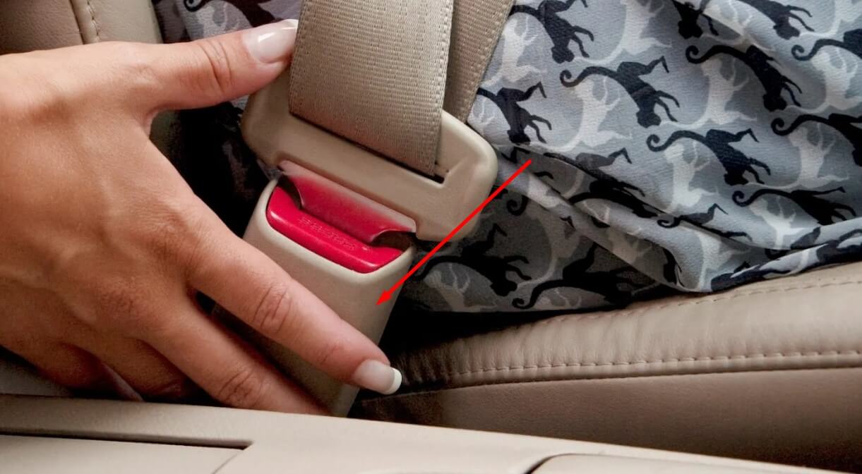 Learn How To Unlock Seat Belt After Airbag Deployed?