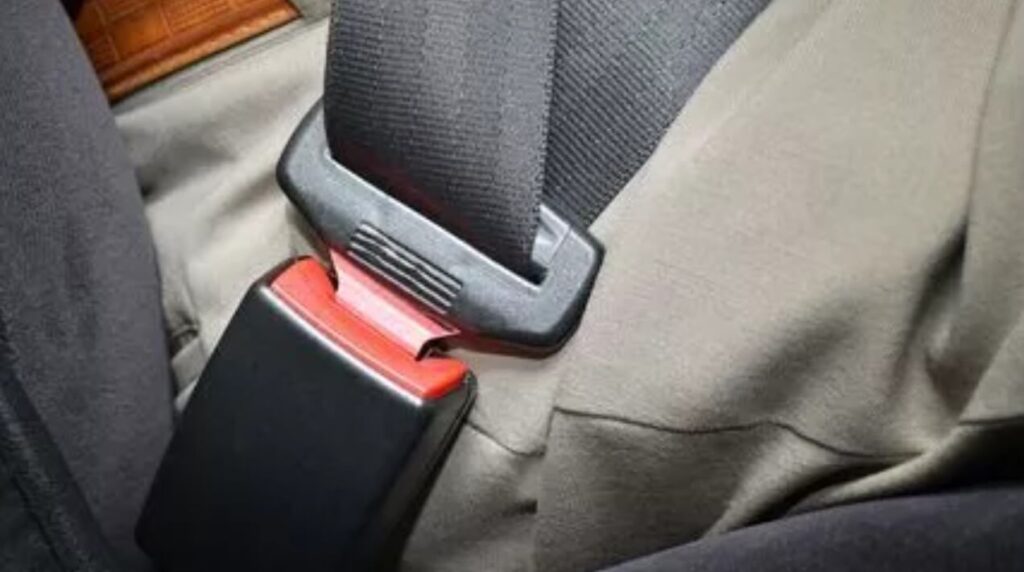 Illinois Seat Belt Law Moving Violation Costly Mistakes!